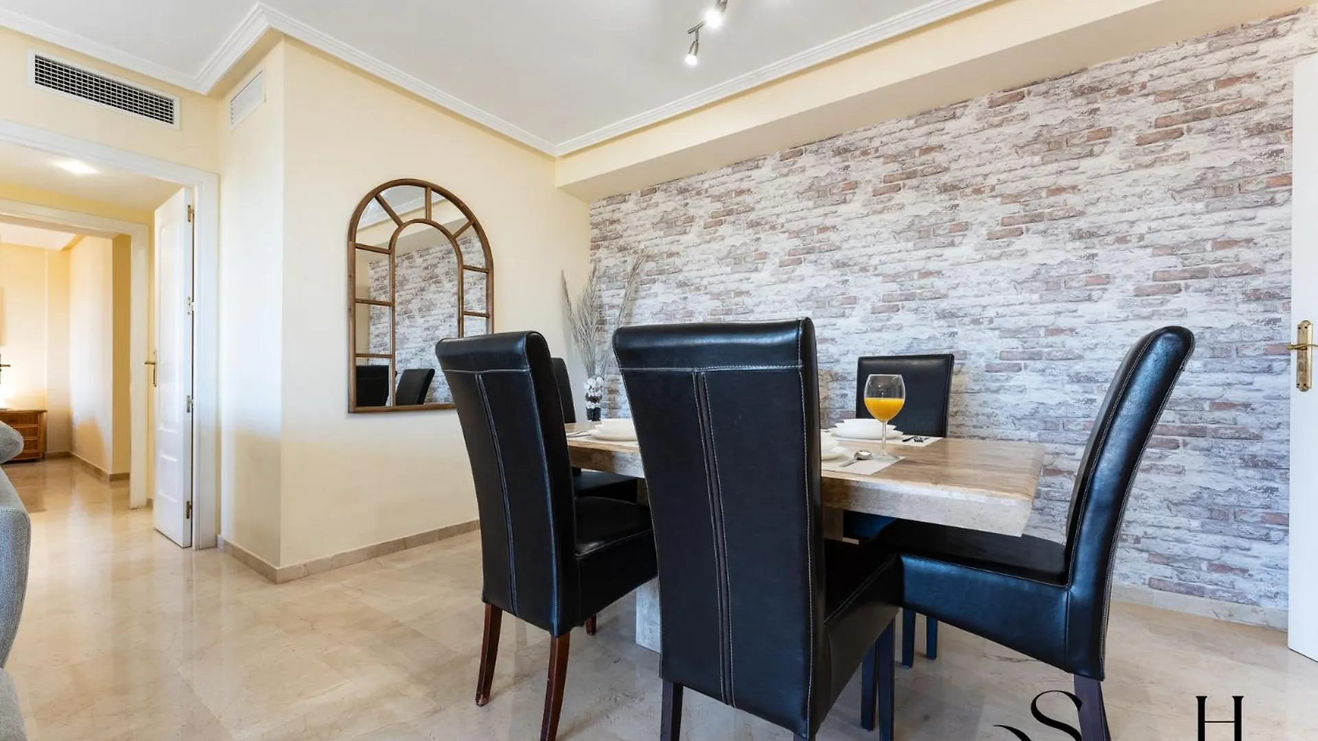 Terrace Of Paradise, 2 Bed 2 Bath, Parking, Pool Benalmadena